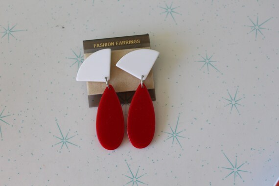 1980s GENUINE LUCITE Glam Dangly Red Earrings..co… - image 2