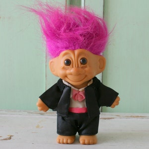 Vintage Troll Doll: 1980s-90s Kitsch Collectible