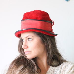 Vintage Mid Century Hat..detective. winter hat. wedding. bride. costume. 1950s hat. 1960s hat. french. red hat. city girl