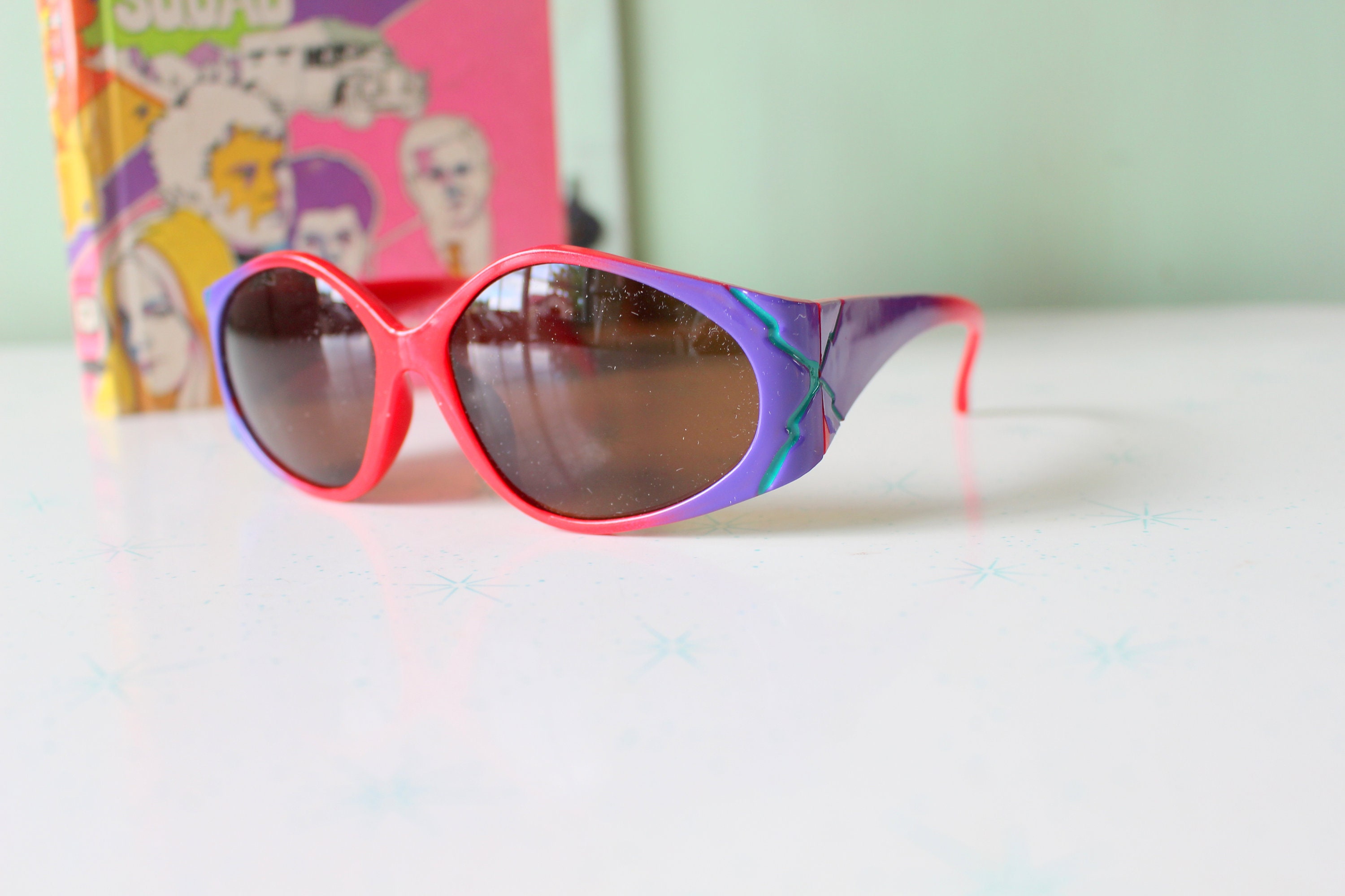 Vintage 1970s Sunglasses: Taiwan ROC Tinted Lens Eyewear