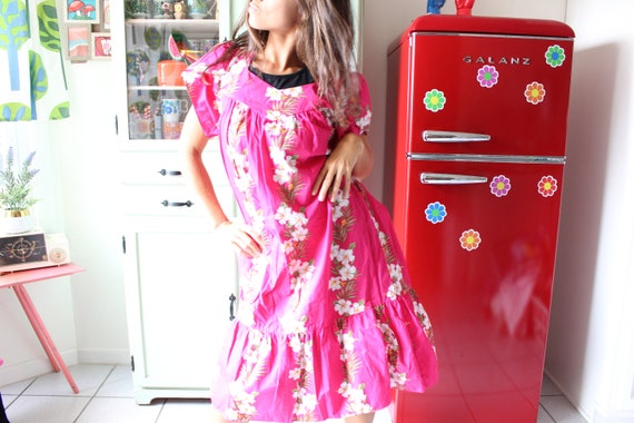 1960s Vintage HAWAIIAN Frock Dress...size small w… - image 2