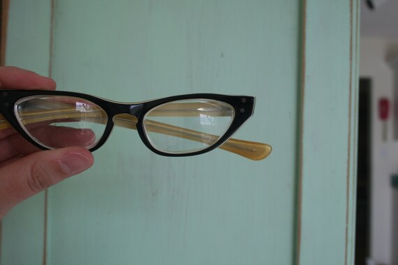 1950s 1960s Vintage CAT EYE Glasses....vintage ey… - image 3