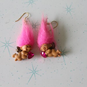 RARE Vintage TROLLS Doll Earrings..collectible. pink. troll. 1980s. 1990s. kitsch. retro. hippie troll. valentines day. cupid troll earrings image 3