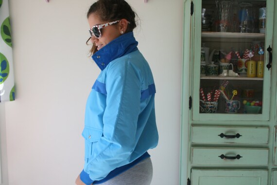 Vtg BLUE 1970s Hipster Jacket..sporty. colorful. … - image 3