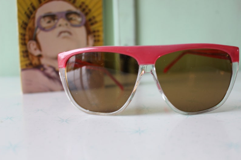 Vintage Flat Top Mod Taiwan ROC 1980s Sunglasses.retro. colorful shades. costume. hipster. gold. shades. indie. chic. pink. boho. deadstock. image 3