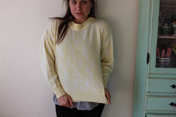 Vintage Pastel YELLOW Boho Slouchy Retro Sweater.… - image 2