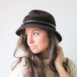 Vintage Made in Italy Hat..fedora. church. paris. fancy. brown. wool hat. wedding. costume. 1950s hat. 1960s hat. clouche. mid century