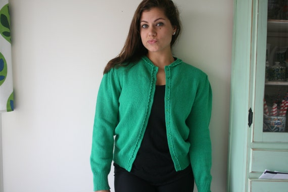 Vintage KELLY GREEN Mid Century Cardigan Sweater.… - image 2