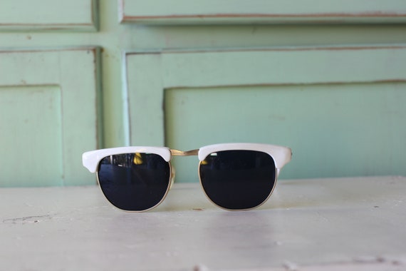 NOS Vintage HIPSTER  Sunglasses...retro. colorful… - image 2