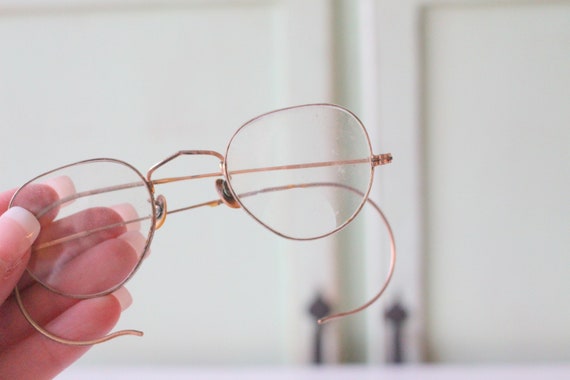 Vintage LENNON EYEWEAR....librarian. round lens. g