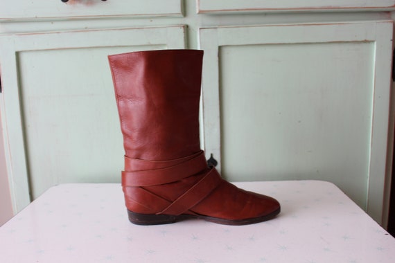 Vintage Mod 1980s Designer Boots.....size 7.5 wom… - image 3