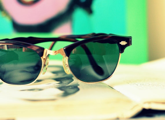 1950s 1960s Vintage CAT EYE Sunglasses..vintage e… - image 1