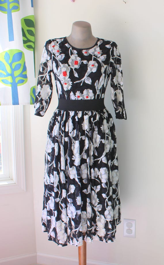 Vintage BLACK FLORAL Fancy Dress.....small medium 