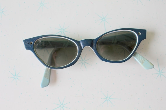 1960s Vintage CAT EYE Blue Sunglasses....vintage … - image 1