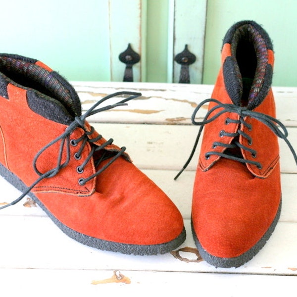 1980s SUEDE Orange Red Boots..size 7.combat boots. ankle boots. rad 80s boots. urban. hipster. boho. retro. designer boots. outdoors. hippie