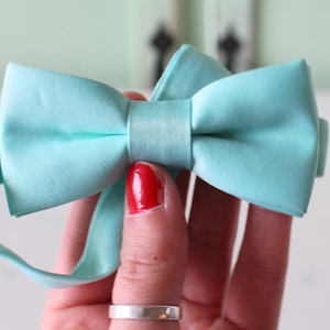 1980s Blue Bow Tie: Dapper Hipster Mens Accessory