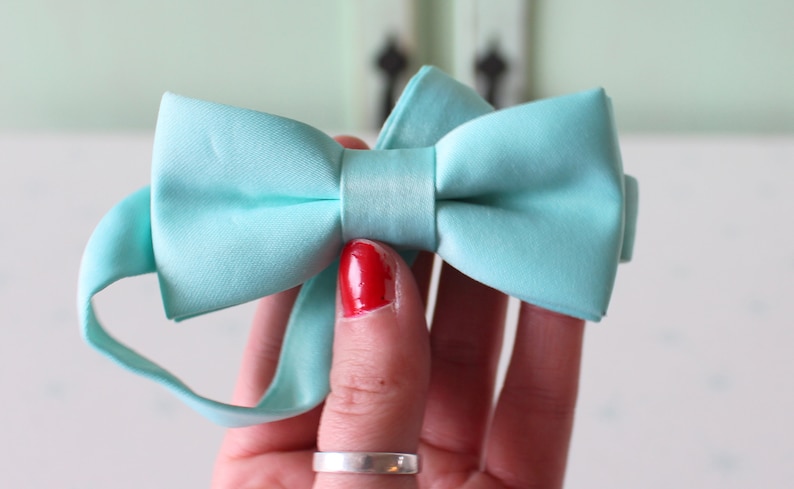 mens accessories 1980s DAPPER Hipster Mens Bow Tie.....retro wedding party blue bow tie 1980s groom classic prom