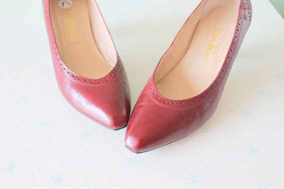Vintage etienne aigner shoes 2025