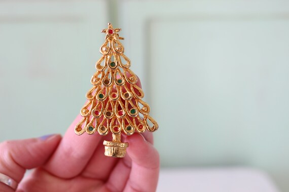 Vintage CHRISTMAS TREE Gorgeous Brooch....gold. g… - image 4