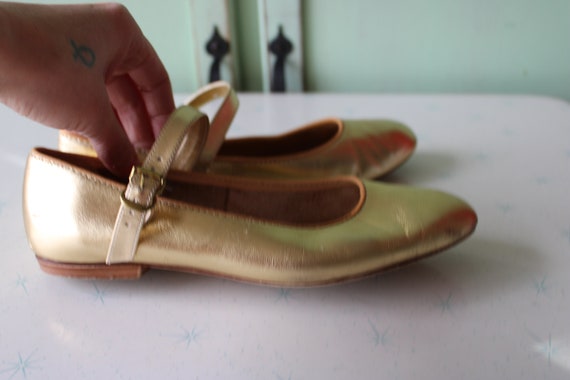 1960s Golden LEATHER Ballerina Shoes......size 5.… - image 6