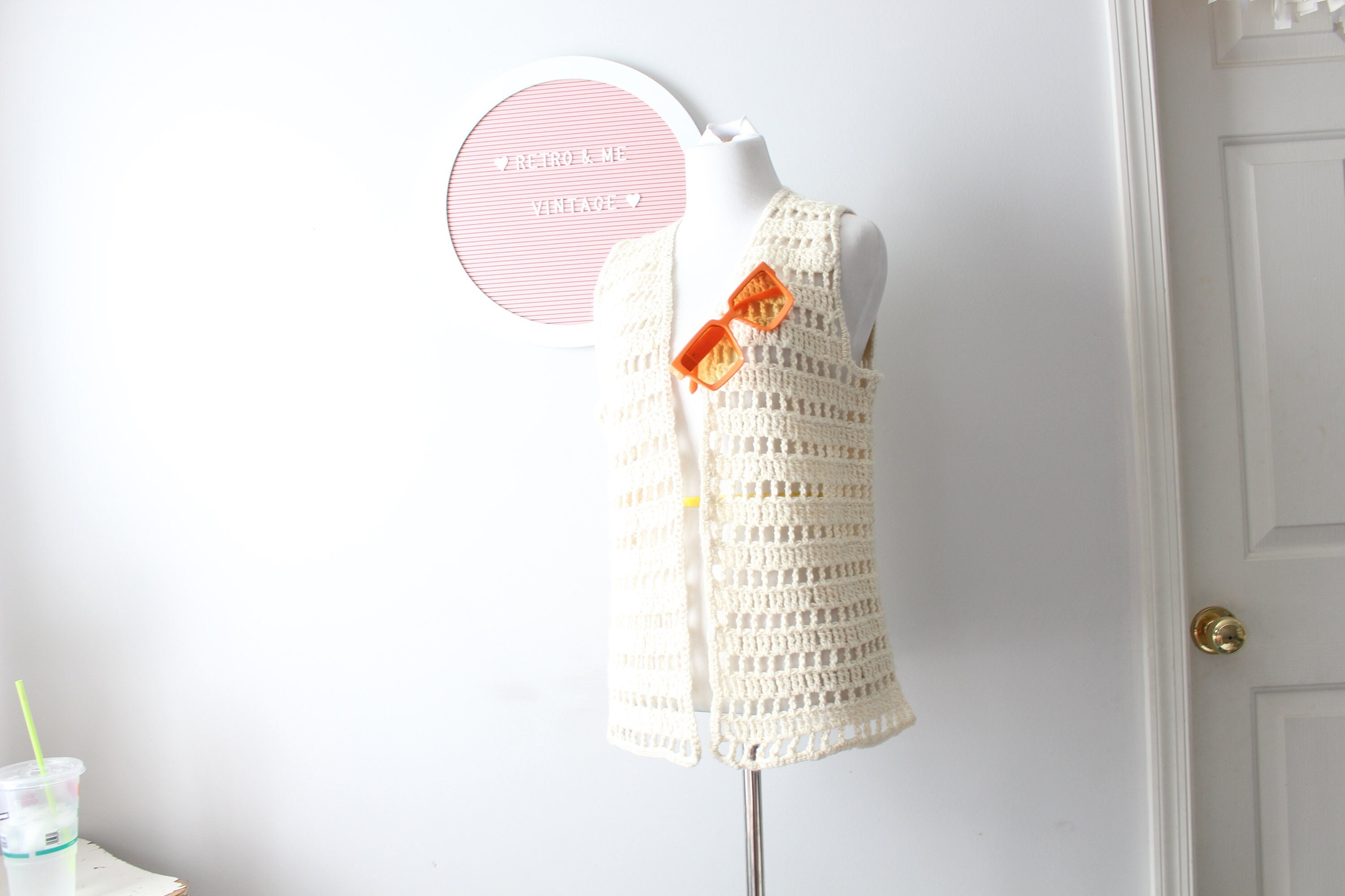 1970s Knit Sleeveless Vest: Vintage Boho Hippie Chic Top