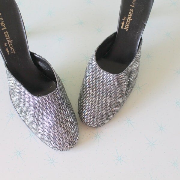 SALE/// Vintage GLITTER Holiday Heels..size 8 womens..pumps. fancy. party. mod. silver heels. designer. wedding. bride. mod