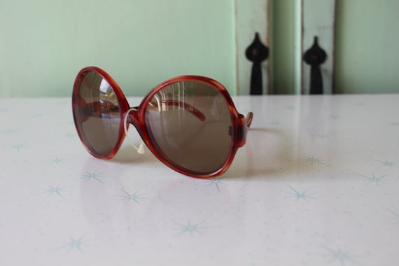 Vintage MOD Twiggy Sunglasses...rare. womens. jac… - image 4