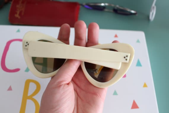 Vintage Cream Cat Eye Sunglasses, France, 1950s-6… - image 4