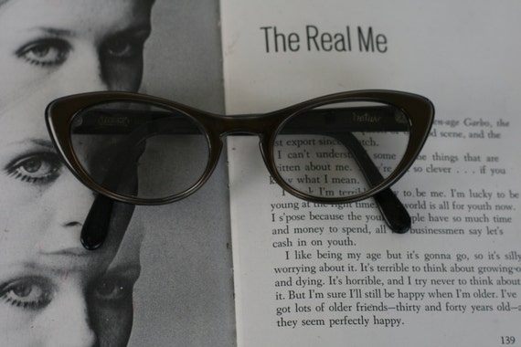 1950s 1960s DESIGNER CAT EYE Glasses....vintage e… - image 2