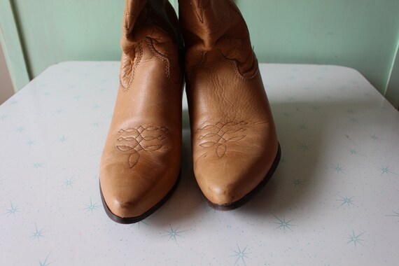 Vintage WESTERN HIPPIE Boots..camel brown. . cowb… - image 6