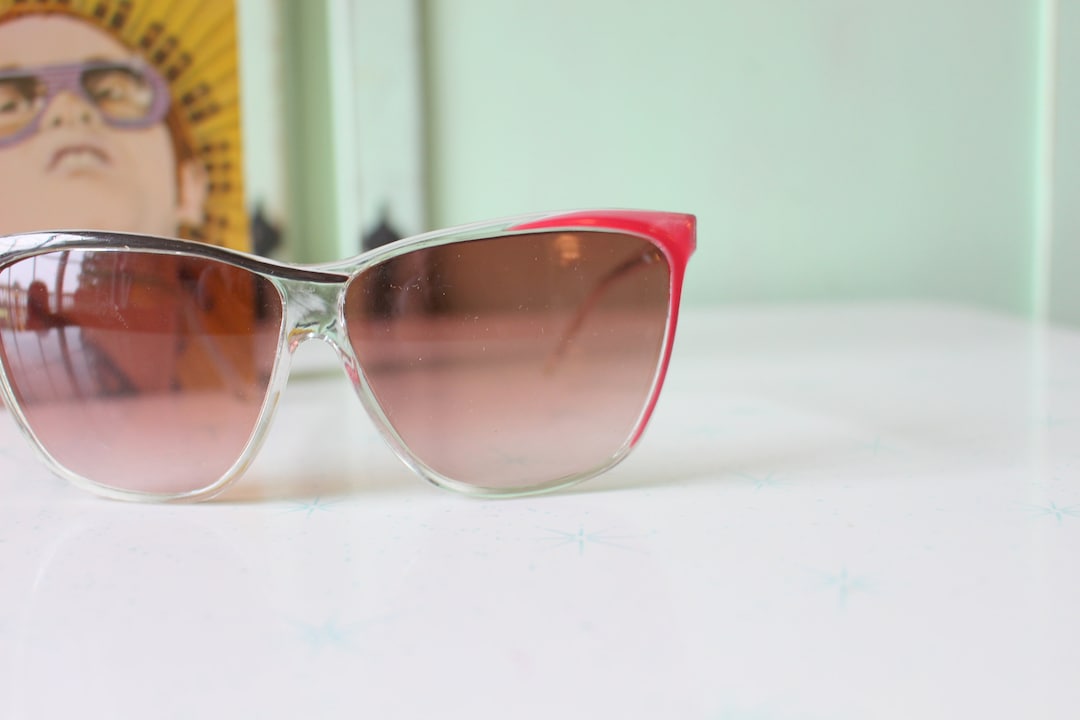 Lunettes De Soleil Vintage Police Années 80 - Monture Dorée, Neuf Sans étiquette