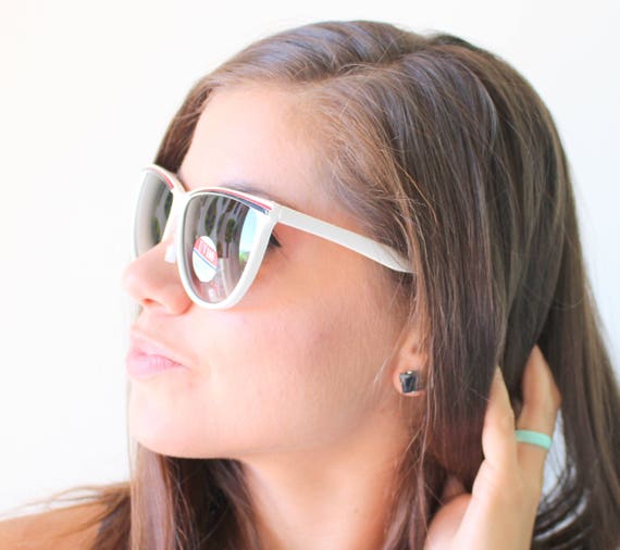 Vintage MOD GIRL Sunglasses...rare. womens eyewear