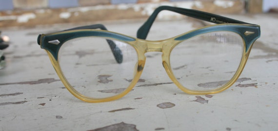 1950s 1960s Vintage CAT EYE Glasses....vintage Eyewear. Fancy. Cat 