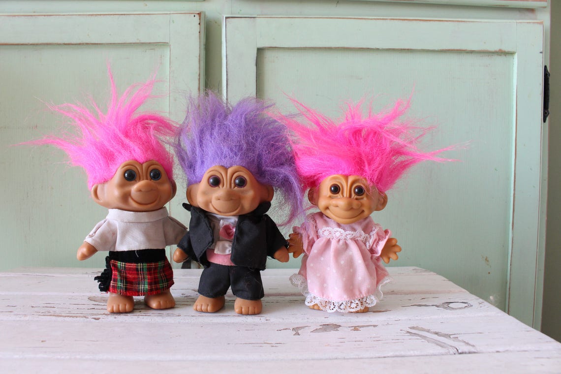 Troll Puppen Schlüsselanhänger - Lustig & Mit Bunten Haaren