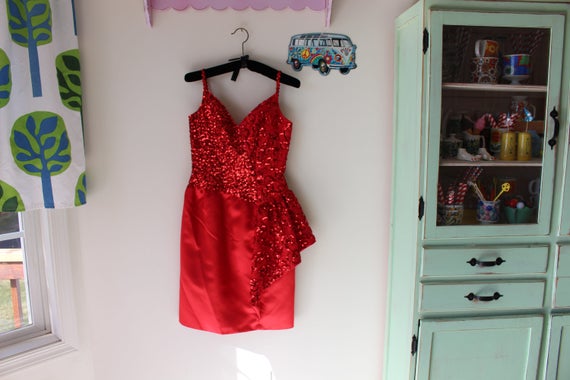 1980s Vintage RED SEQUINS Fancy Dress...size smal… - image 2