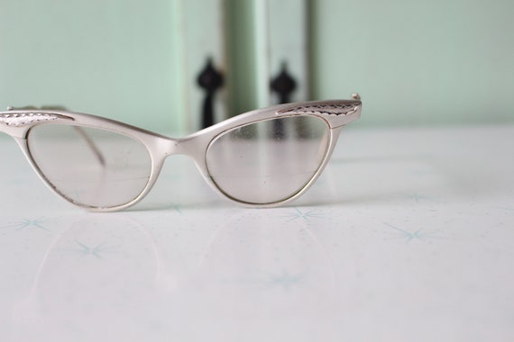 1950s 1960s Vintage CAT EYE Eye Glasses....USA. v… - image 4