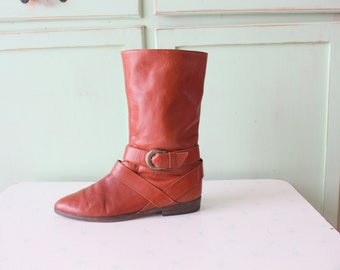 Vintage Mod 1980s Designer Boots.....size 7.5 womens.....leather. brown. designer vintage. leather boots. mod. hipster boots. calf boots