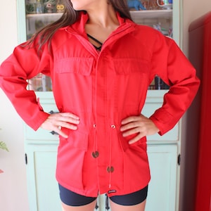 1980s Cherry Red Hooded Winter Ski Coat: Unisex Retro Jacket