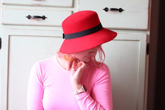 Vintage 1980s Red and Black Hat.....vintage hat. … - image 4