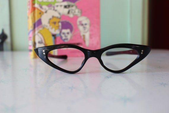 1950s 1960s Vintage CAT EYE Glasses....vintage ey… - image 5