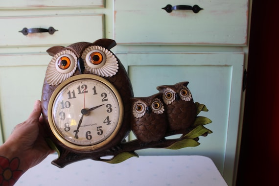 Vintage Owl Clock: 1970s Kitsch Wall Decor, USA Made - Etsy
