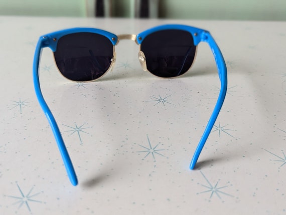 1980s BLUE New Old Stock Sunglasses...vintage eye… - image 4