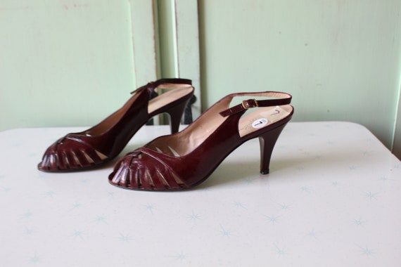 1960s Pappagallo Red Sling Back Peep Toed Heels.s… - image 4