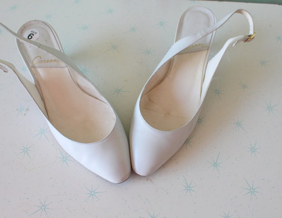 ladies white pumps size 6