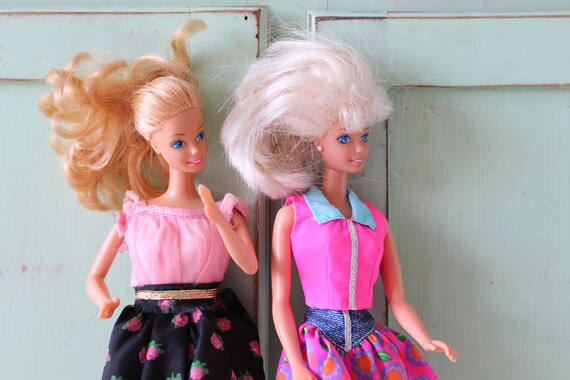 2 barbie dolls