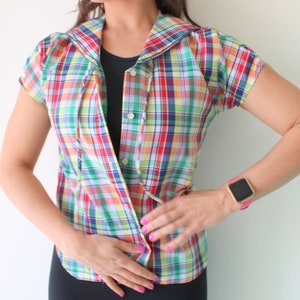 Vintage Plaid Button-Down Blouse: 1960s-70s Mod Style (Small/Medium)