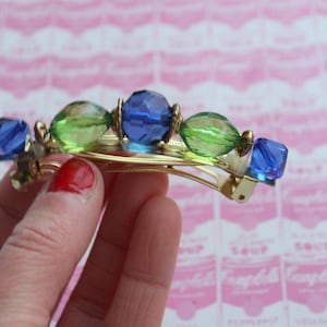 Pasador para el pelo con gemas vintage de los años 80: accesorio con lazo de cuentas