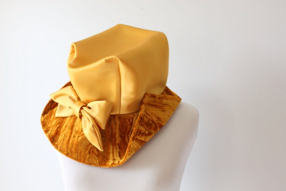 Vintage 1960s Mustard Yellow Hat: Satin Bow, Retro Costume  display picture 2