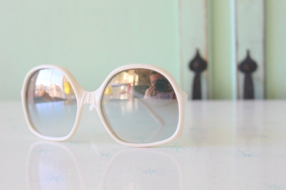 1960s Big Retro Sunglasses..new old stock. classi… - image 1