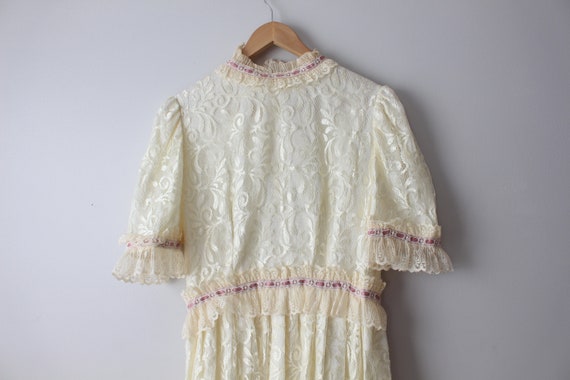 1960s Floral Lace VICTORIAN Dress...small medium … - image 10